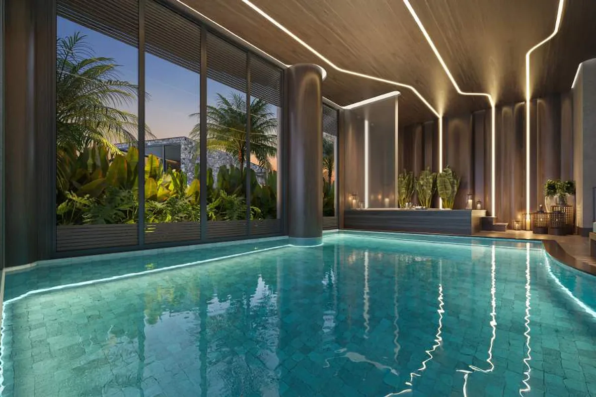 Piscina coberta do Square Design Residence, para uso o ano inteiro